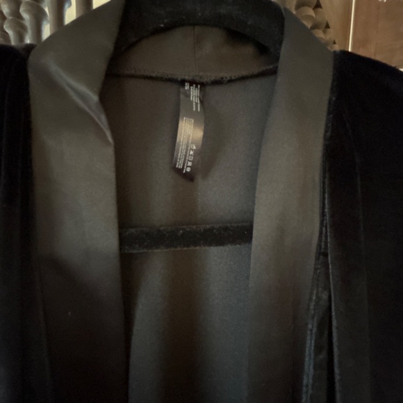 NEW Black Robe Velvet Satin Belt ROCKSTAR Robe Yacht Rock Robe - Picture 4 of 7